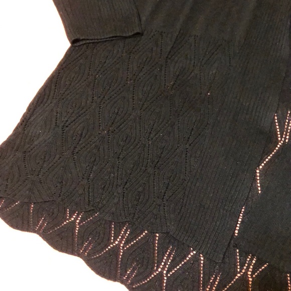 Sweater - Picture 3 of 3